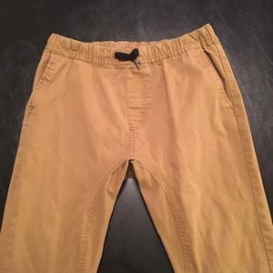 Men’s Twill Khaki Joggers Size Large